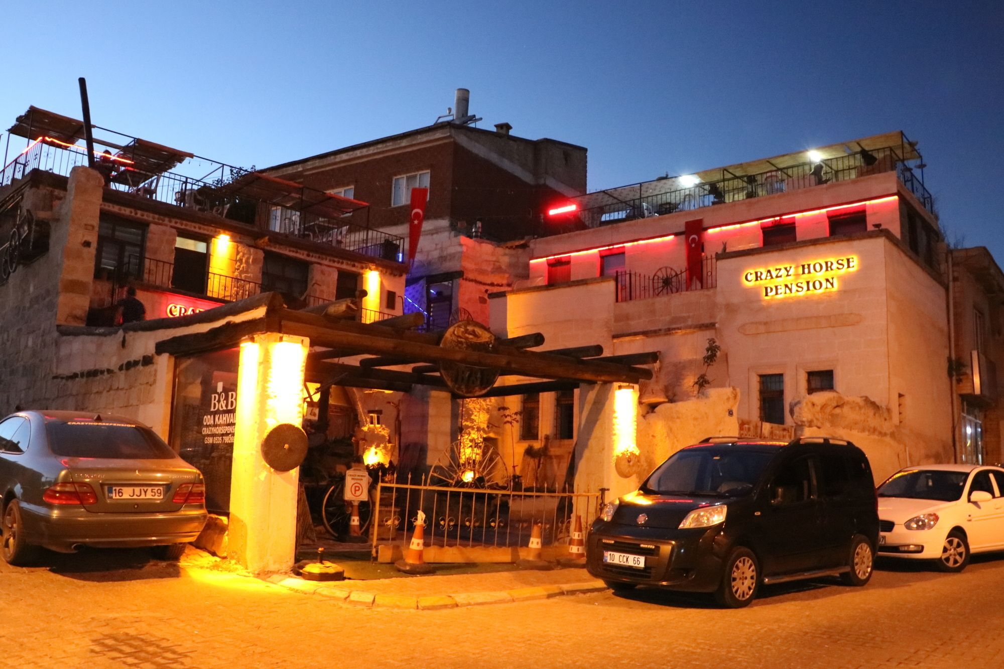 Crazy Horse Pension Ortahisar Ngoại thất bức ảnh